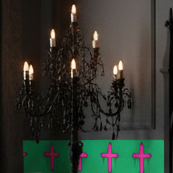 Rebel Riot - Gothica Cross - Wallpaper Border - Emerald