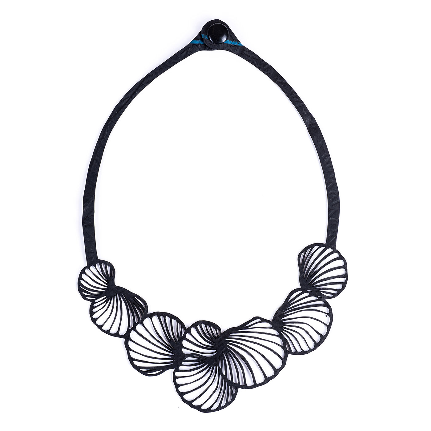 Shell Chic Rubber Necklace