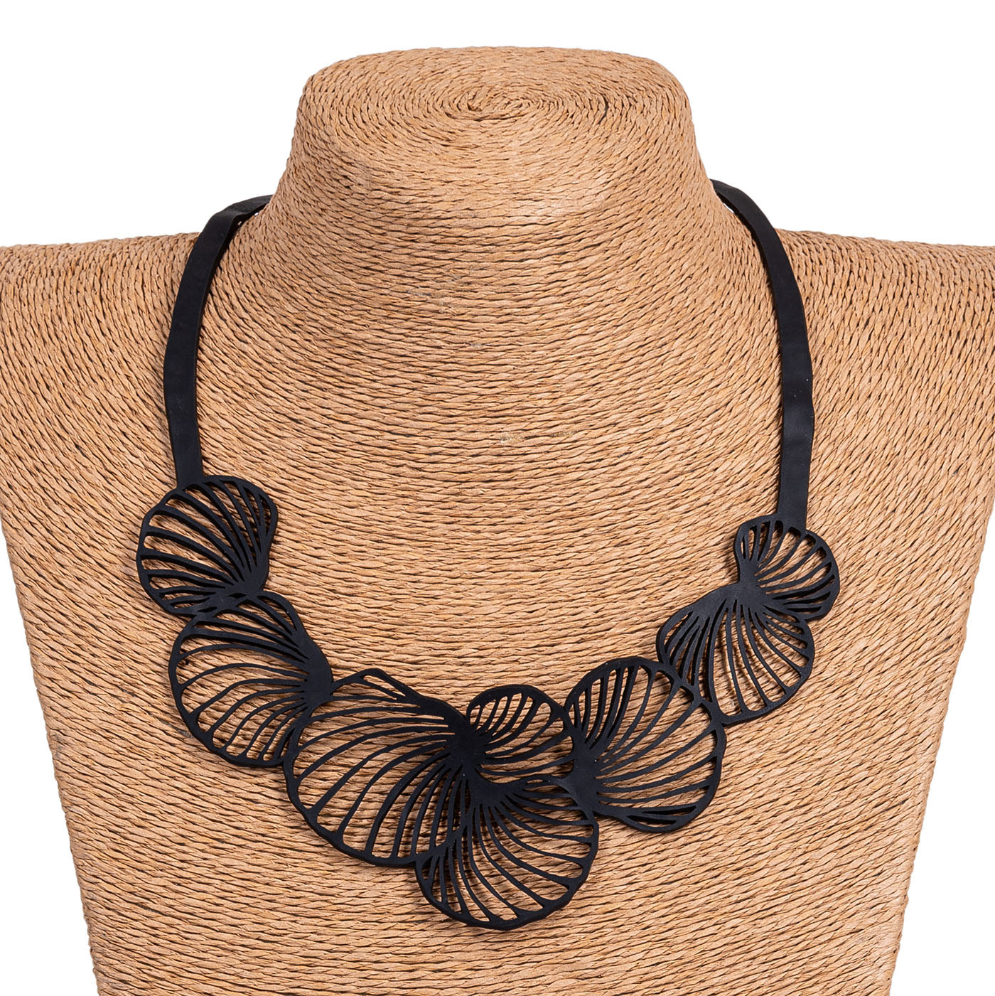 Shell Chic Rubber Necklace